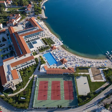 فندق Admiral Grand 5*