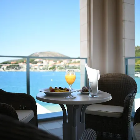 فندق Admiral Grand 5*