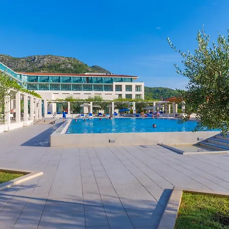 Admiral Grand Hotel 5*