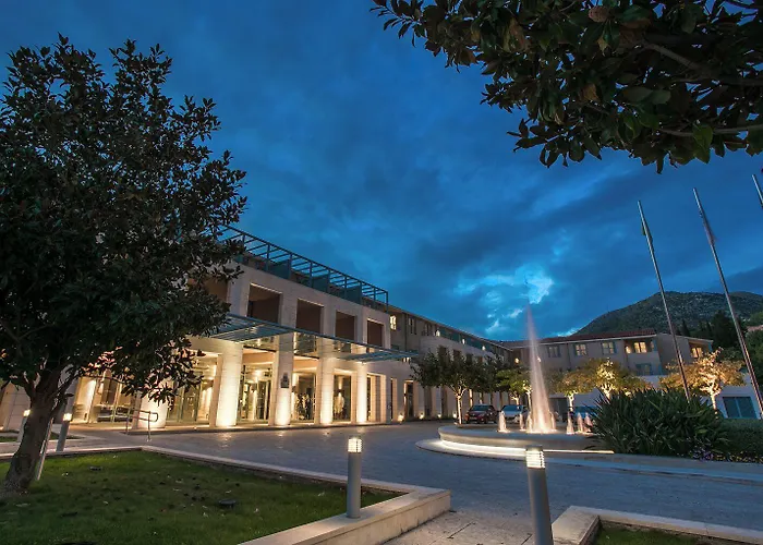 Admiral Grand 5* Slano